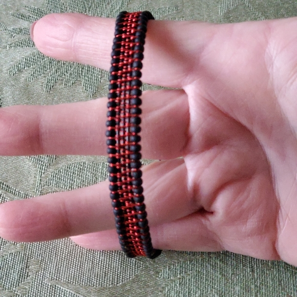 HANDMADE Unique Adjustable Wire Bracelet - Picture 3 of 4